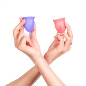کاپ قاعدگی سایز متوسط بنفش لیوا