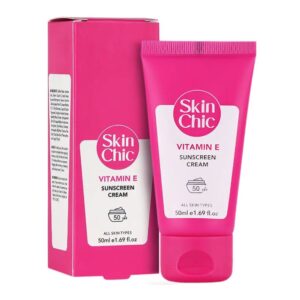 ضدآفتاب SPF 50 حاوی ویتامین E اسکین شیک