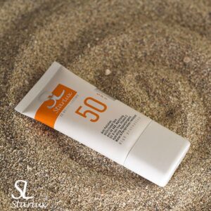 ضد آفتاب بی رنگ Spf 50 استارلوکس